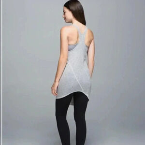 Lululemon Torque Tank Hyper  Stripe Heathered Medium Grey Ghost 4
